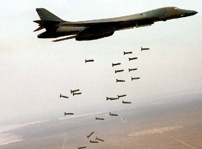 B-1B_Dropping_Bombs